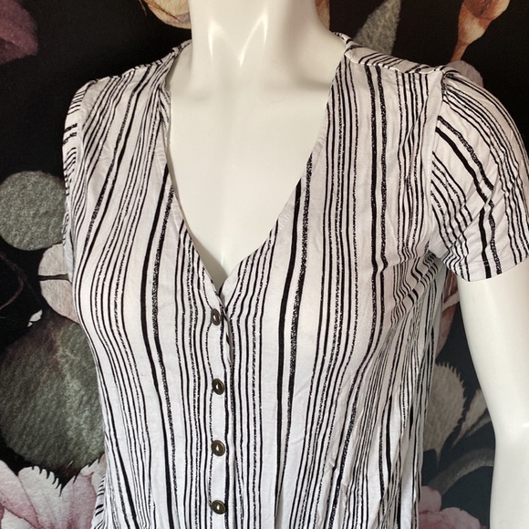 Kismet Striped Top - Picture 2 of 3